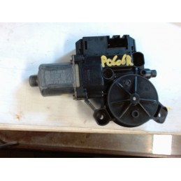 Moteur leve vitre avant...