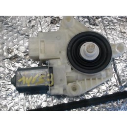 Moteur leve vitre avant...