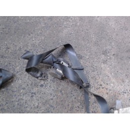 Ceinture avant gauche...