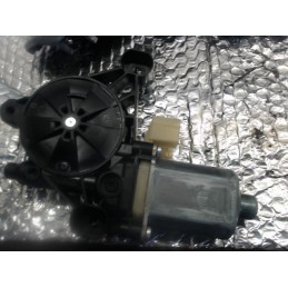 Moteur leve vitre avant...