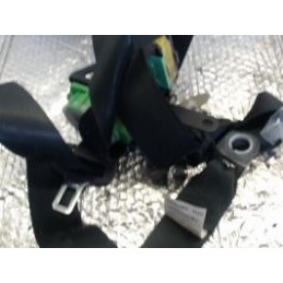 Ceinture avant gauche...