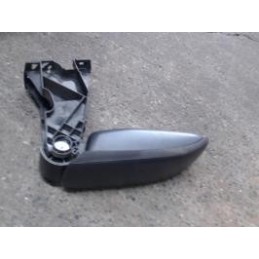 Accoudoir de PEUGEOT 208 1...