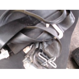 Ceinture avant droit...