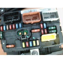 Boitier fusibles CITROEN C3...