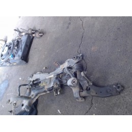 Berceau avant VOLVO C30...
