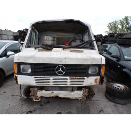 Groupe moteur Mercedes 308D...