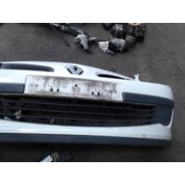 Pare choc avant de RENAULT...
