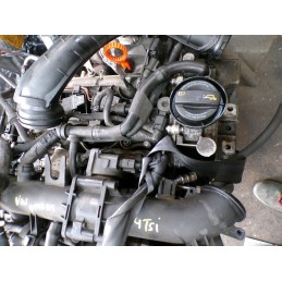 Moteur VOLKSWAGEN PASSAT V...