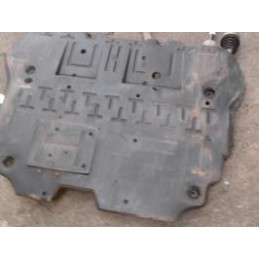 Cache sous moteur de SUZUKI...