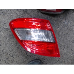 Feu arriere principal...