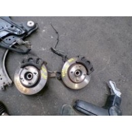 Moyeu avant gauche de FORD...