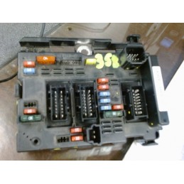 Boitier fusibles PEUGEOT...