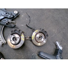 Moyeu avant gauche FORD...