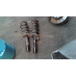 Amortisseurs avant gauche...