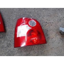 Feu arriere principal droit...