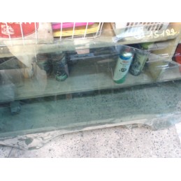 Vitre avant droit...