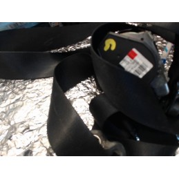 Ceinture avant gauche...