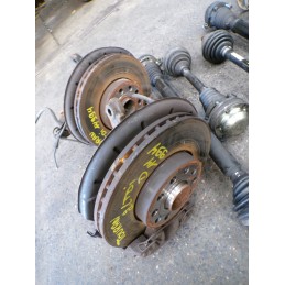 Moyeu avant gauche...