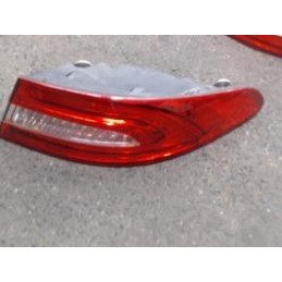 Feu arriere principal...