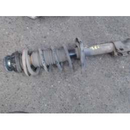 Amortisseur avant droit...