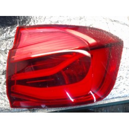 Feu arriere principal droit...