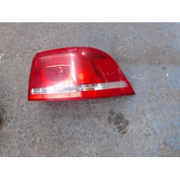 Feu arriere principal droit...