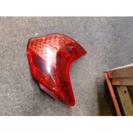 Feu arriere principal...