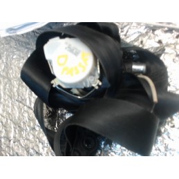 Ceinture avant droit...