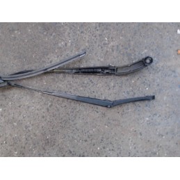 Bras essuie glace avant...