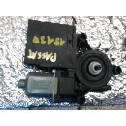Moteur leve vitre avant...