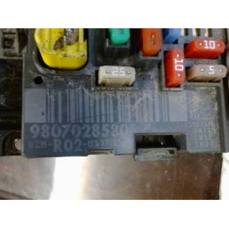 Boitier fusibles KIA...