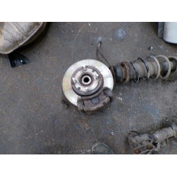 Moyeu avant gauche KIA...