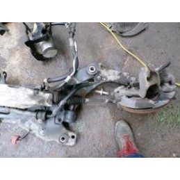 Moyeu avant gauche de VOLVO...