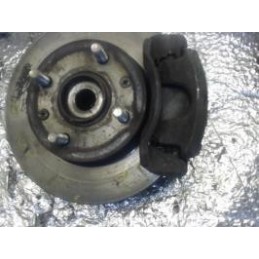Moyeu avant droit de KIA...