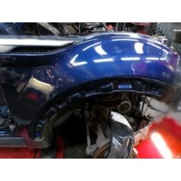 Aile avant droit de LAND...