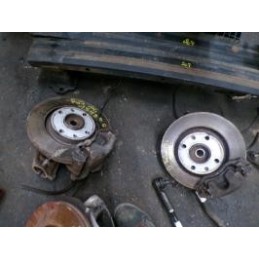 Moyeu avant gauche de...