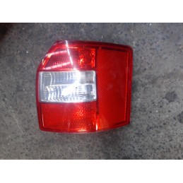 Feu arriere principal droit...