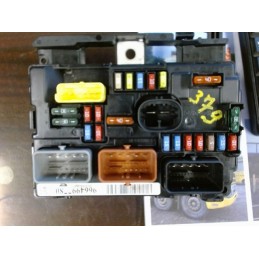 Boitier fusibles PEUGEOT...