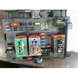 Boitier fusibles PEUGEOT...