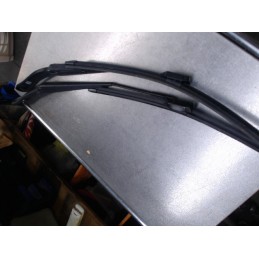 Bras essuie glace avant...