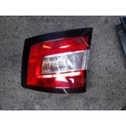 Feu arriere principal...