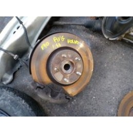 Moyeu avant droit de VOLVO...