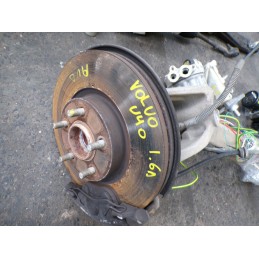 Moyeu avant droit de VOLVO...