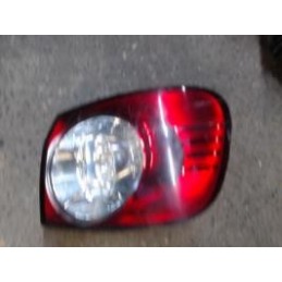 Feu arriere principal droit...