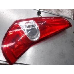 Feu arriere principal...