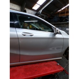 Porte avant droit MERCEDES...