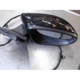 Retroviseur droit...