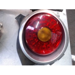 Feu arriere principal droit...