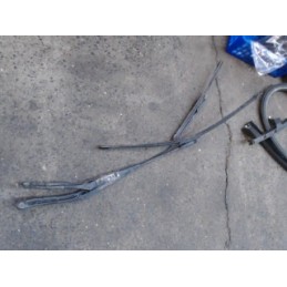 Bras essuie glace avant...