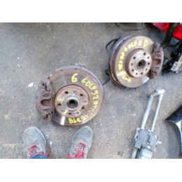 Moyeu avant droit...